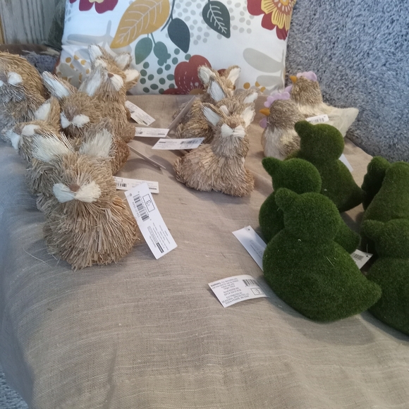 Decorative wicker bunnies, chick's, and ducks - Picture 10 of 10